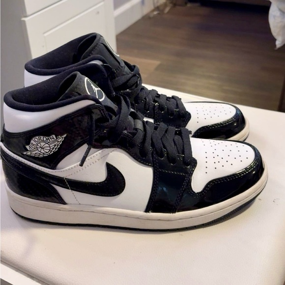 Nike Air Jordan Men's Black and White High-Tops - Picture 1 of 4